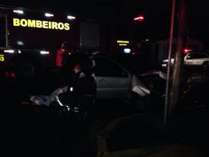 Criminosos fogem após colidir carro furtado em Osório 46