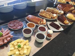 E hoje tem novidade no Restaurante Autos da Borússia: buffet de café colonial 90