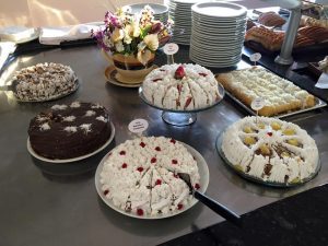 Tem buffet de café colonial no Restaurante Autos da Borússia: sábado e domingo 125 Tem buffet de café colonial no Restaurante Autos da Borússia: sábado e domingo 124