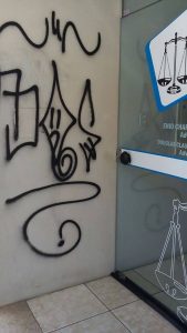 Escritório de advocacia é alvo de vandalismo em Osório 26