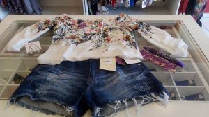 Loja Severina XiqueXique faz liquidação de verão com descontos de até 50% em Osório 117 Loja Severina XiqueXique faz liquidação de verão com descontos de até 50% em Osório 116