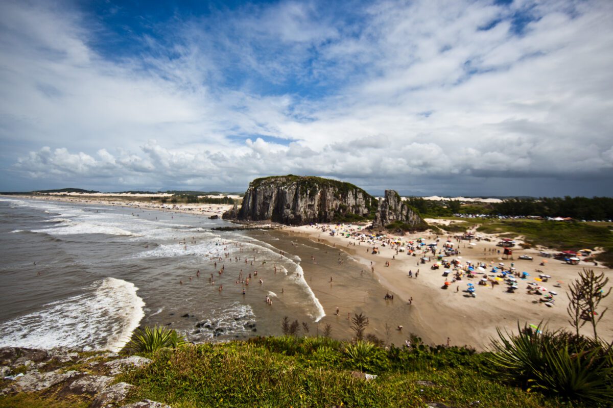 Cobras em ponto turístico