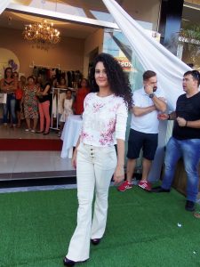 Dione Modas faz grande festa em lançamento da Coleção de Inverno da B27 e Lezalez 718