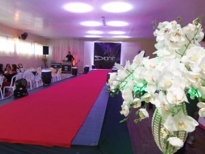 Lojas Dione Modas realizam desfile no chá da Amizade em Osório 850