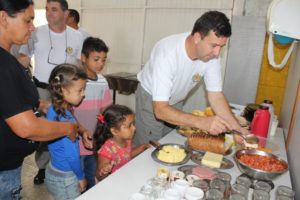 Carta de criança para o Papai Noel emociona policiais rodoviários que fazem surpresa para família de Osório 44