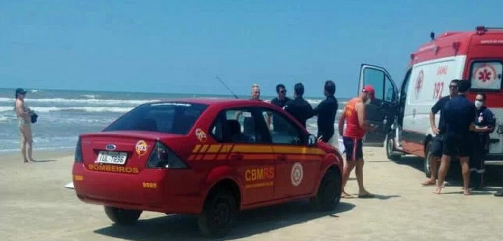 Homem morre afogado no mar de Xangri-Lá