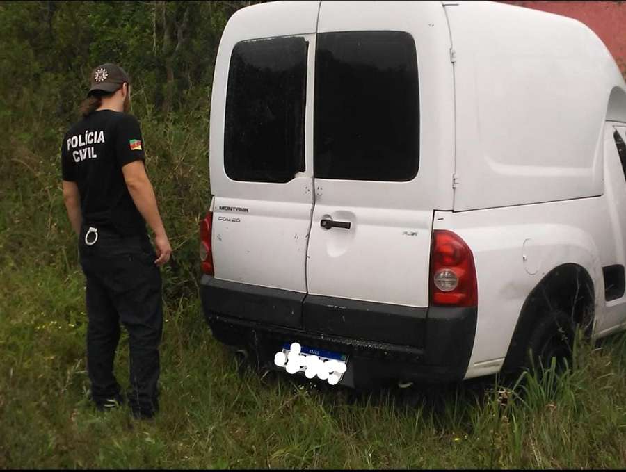 Carro furtado e clonado é localizado em Osório