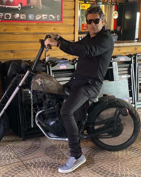 Lançamento da coleção masculina 2022 - Lojas Dione Modas 517 Lançamento da coleção masculina 2022 - Lojas Dione Modas 516