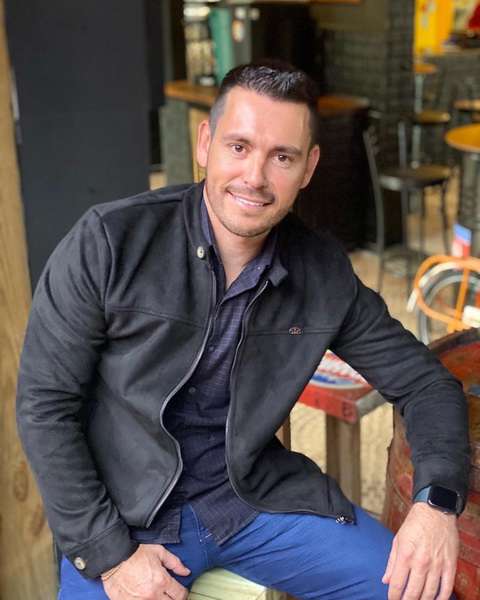 Lançamento da coleção masculina 2022 - Lojas Dione Modas 521 Lançamento da coleção masculina 2022 - Lojas Dione Modas 520