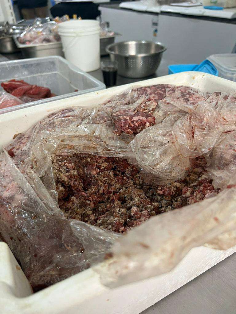 Dois estabelecimentos são totalmente interditados em Capão da Canoa 32