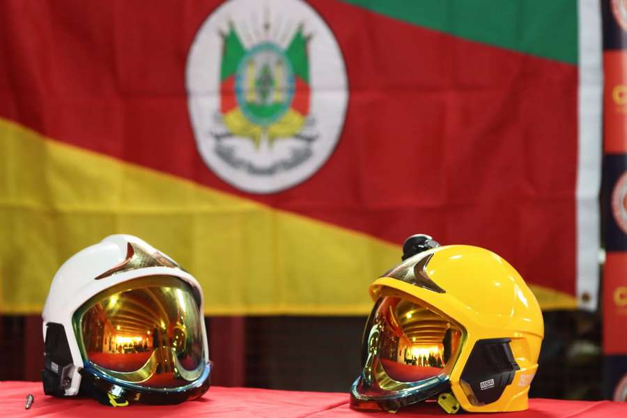 Corpo de bombeiros de Osório recebe diversos novos equipamentos de salvamento 99 Corpo de bombeiros de Osório recebe diversos novos equipamentos de salvamento 98