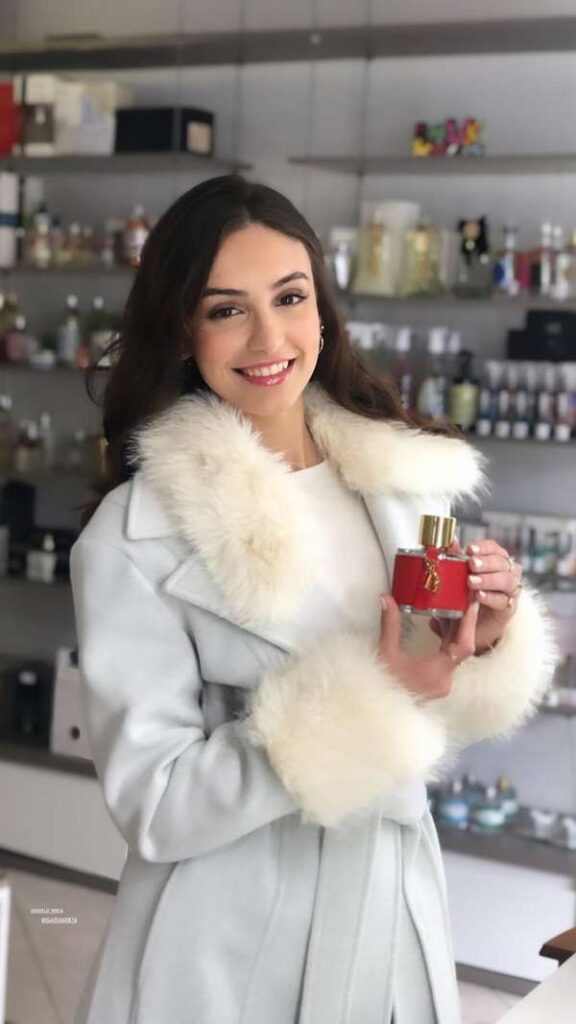 Dione Modas lança ensaio fotográfico com dicas para o Dia dos namorados 792