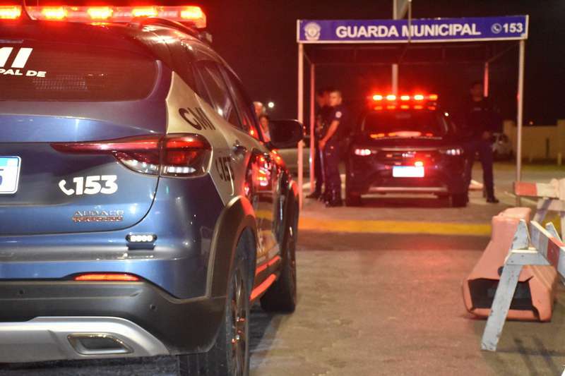 Homem é preso, Foragido de SC, Trio tenta fazer entrega de drogas, Violência doméstica