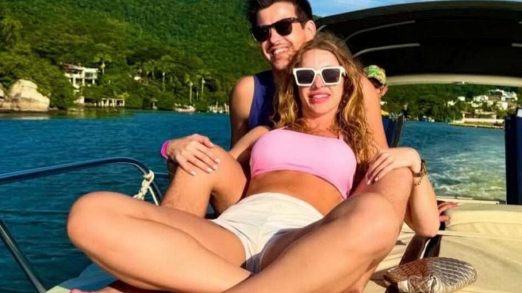 Casal morre atropelado durante troca de pneu na BR-101