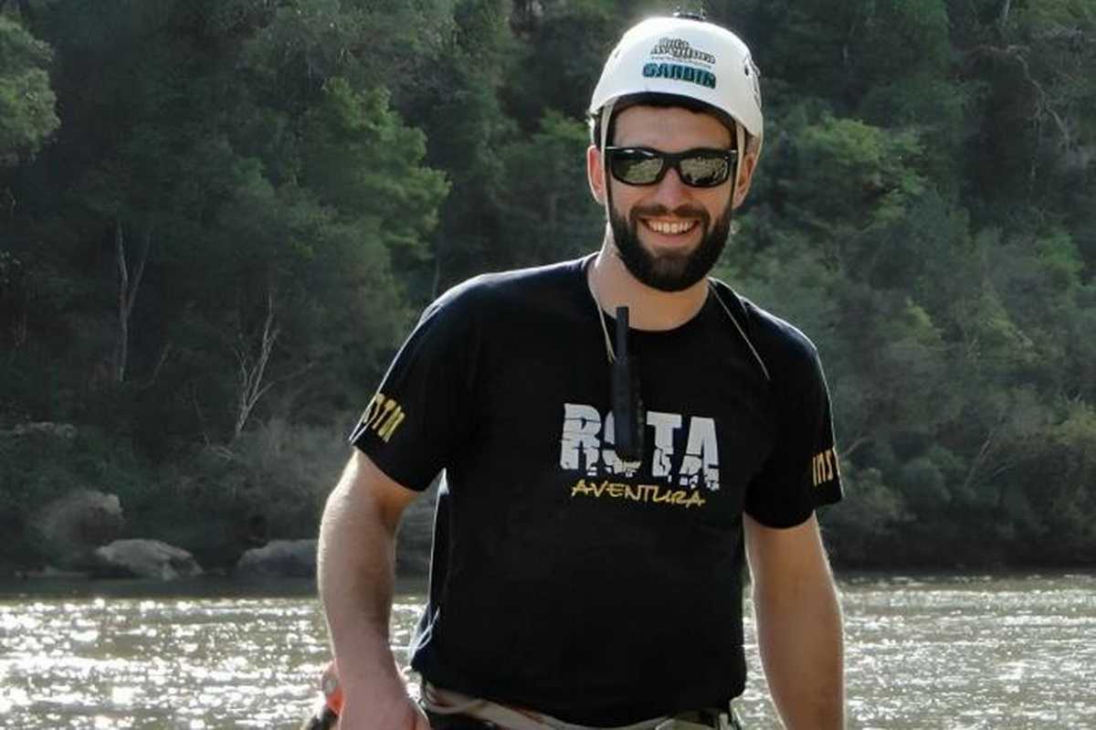 Herói das enchentes no RS morre aos 42 anos