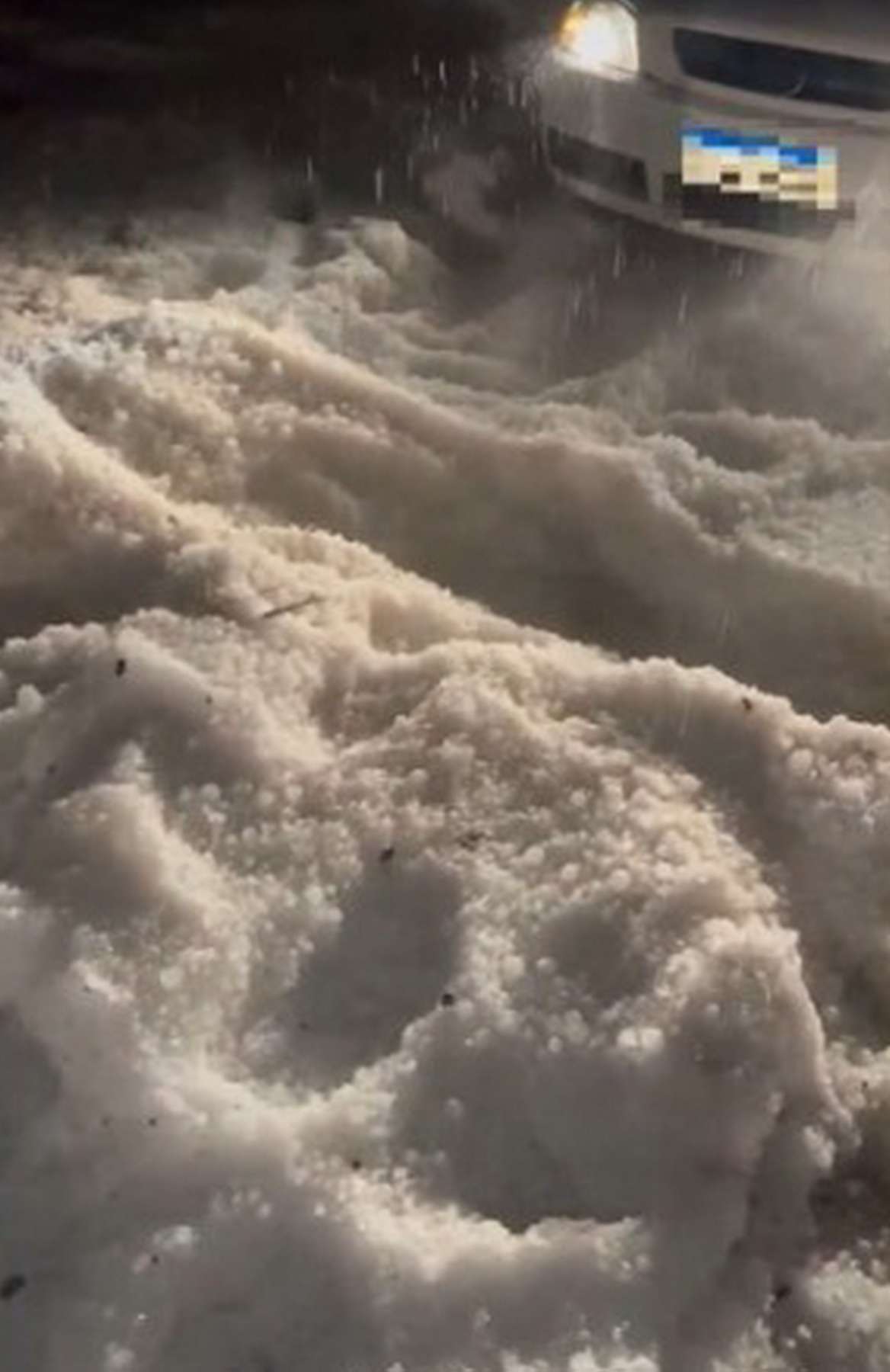 Granizo em Itati forma camada de 50cm de gelo na Rota do Sol