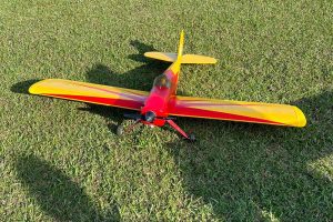 Projeto leva aeromodelismo