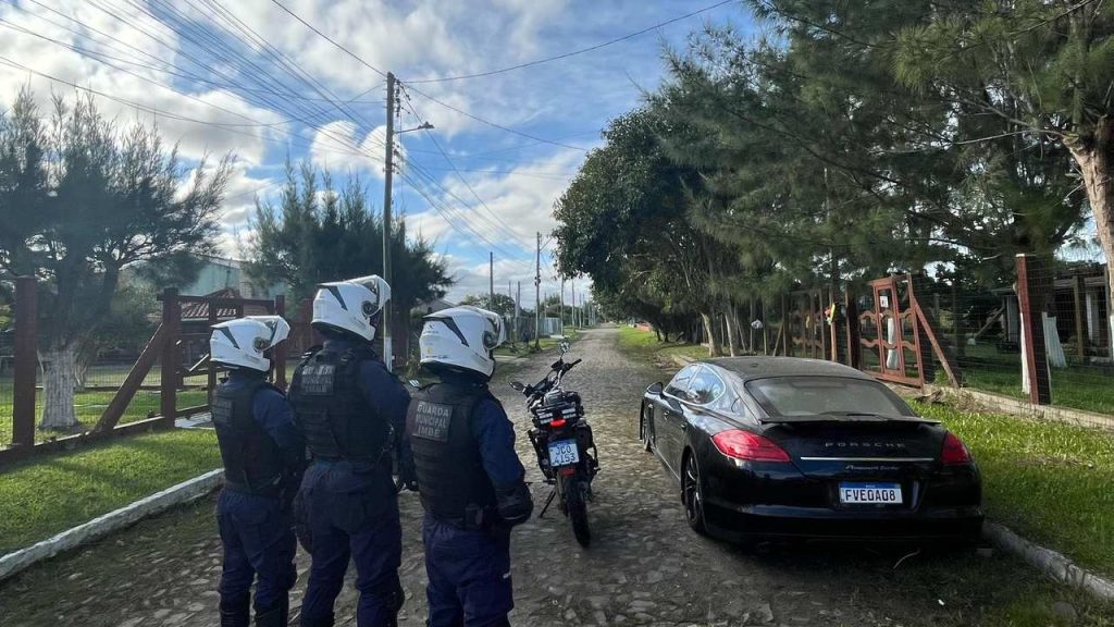 270 mil parados na calçada