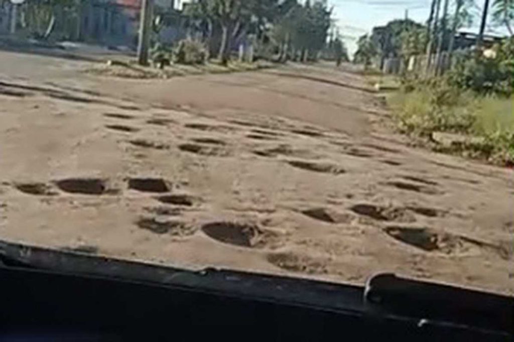 ruas esburacadas