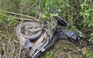 Motociclista tem corpo partido ao meio em acidente com moto do Litoral