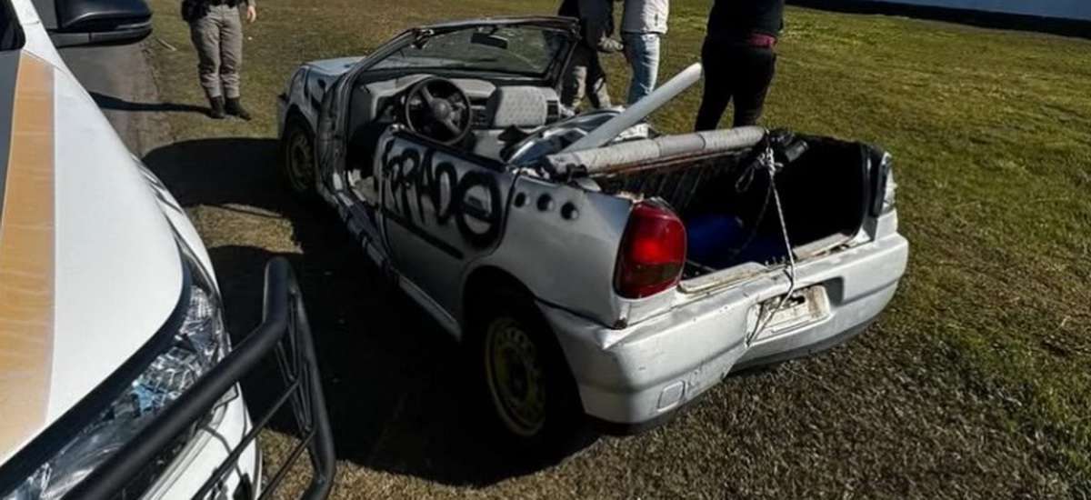 Perseguição termina com apreensão de veículo em mau estado em Capão da Canoa