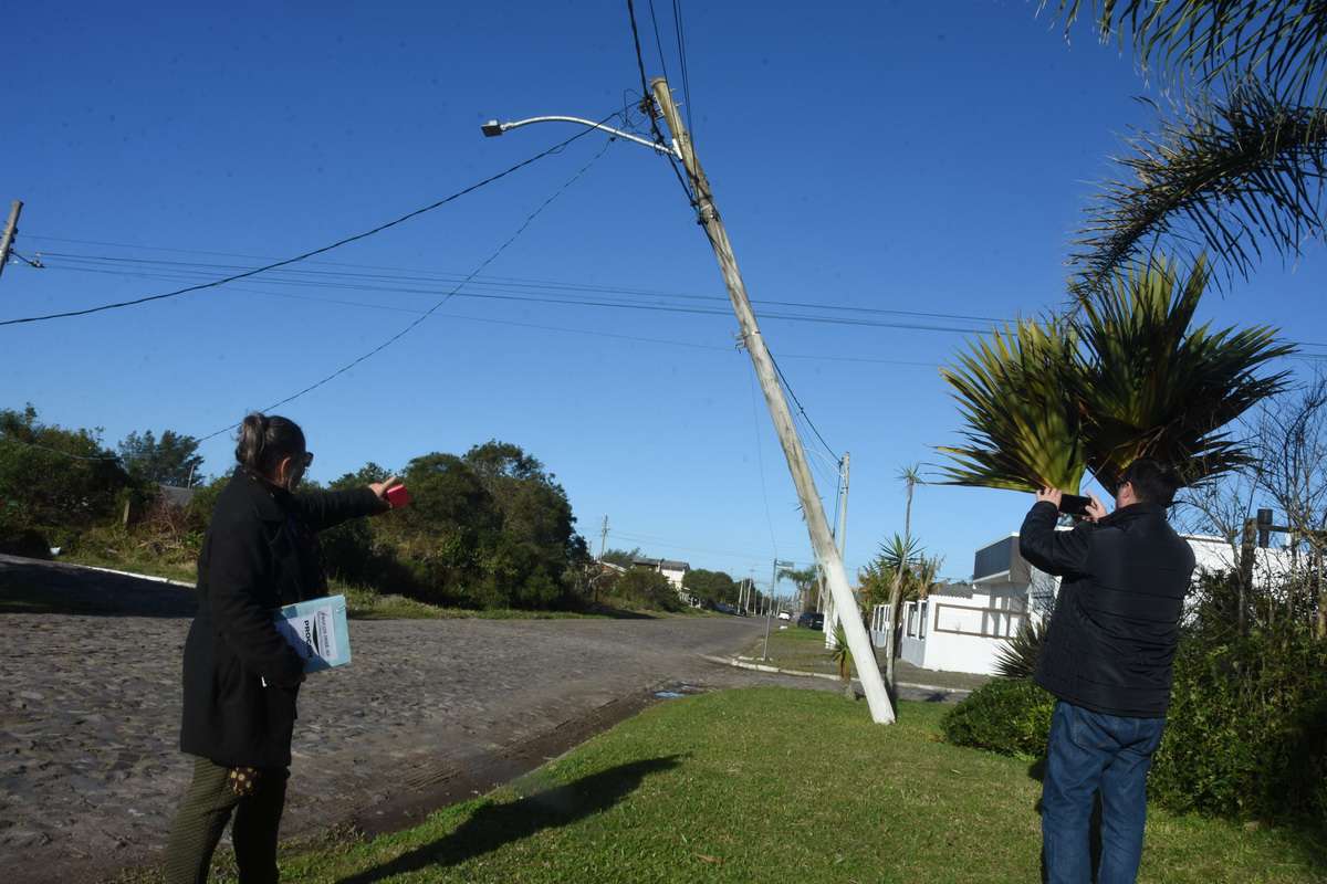 Procon de Imbé fiscaliza CEEE e faz cobranças após ciclone