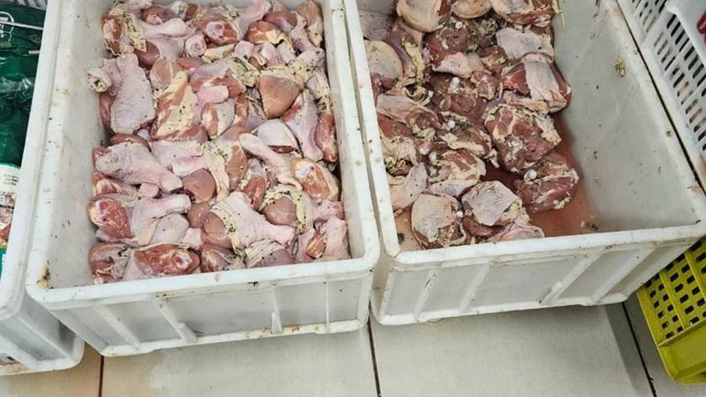 Produtos vencidos e mal armazenados