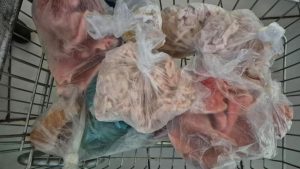 Mais de 1 tonelada de produtos