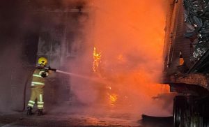 Carretas pegam fogo após acidente na BR-290 em Santo Antônio da Patrulha