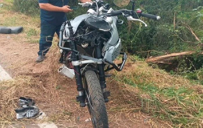 Acidente na RS-118: colisão entre carro e moto deixa morto