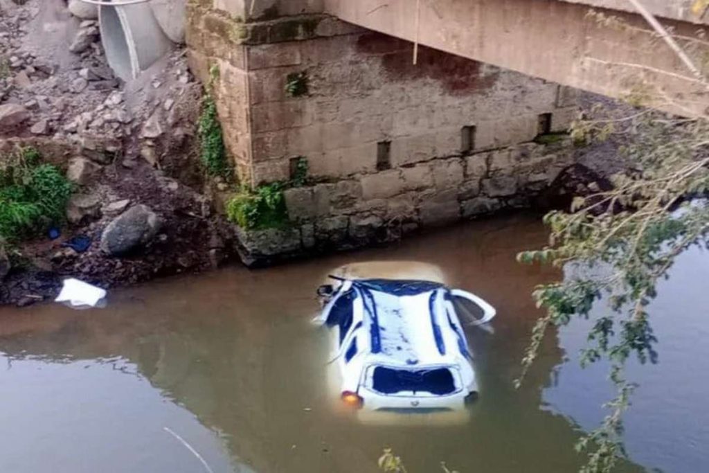Jovem de 19 anos morre após carro cair de ponte no RS