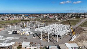 Novo hipermercado tem 178 vagas abertas no Litoral