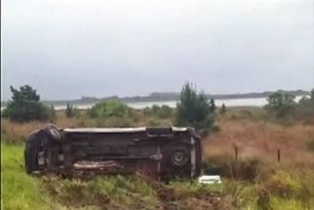 Ambulância capota na ERS-030