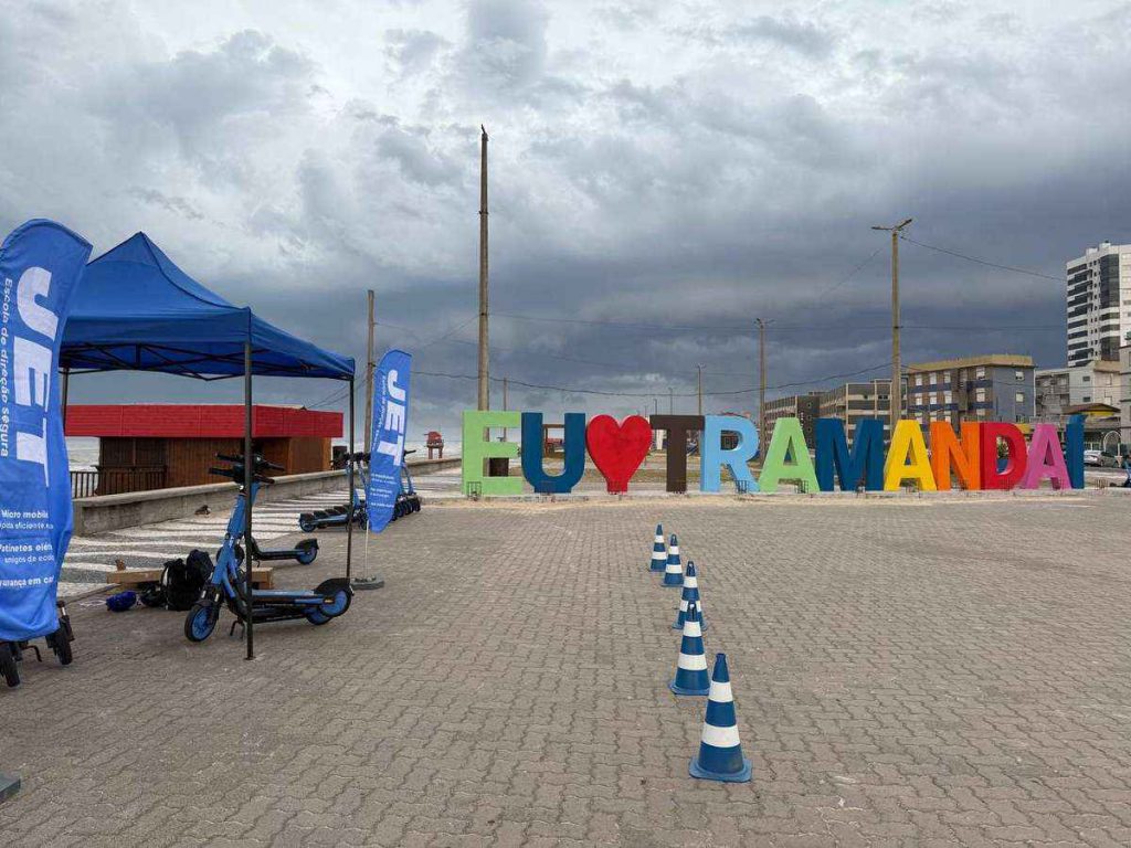 Patinetes elétricos voltam a circular em Tramandaí