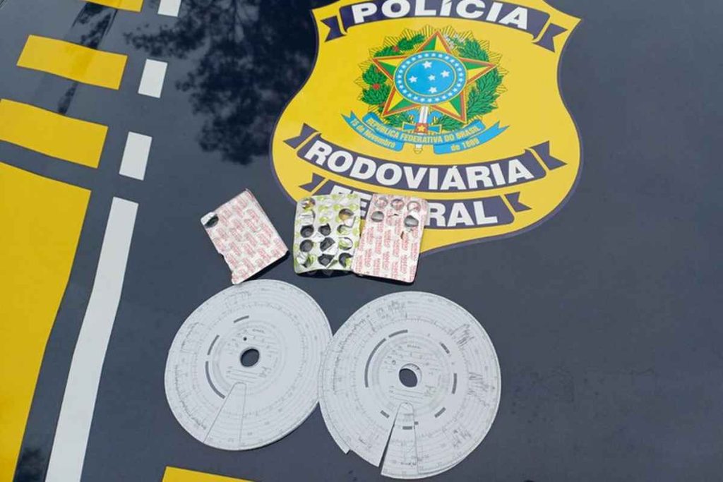 Rebite na BR-290: caminhoneiro preso após dirigir 15 horas seguidas