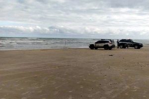 Homem encontrado morto na beira da praia
