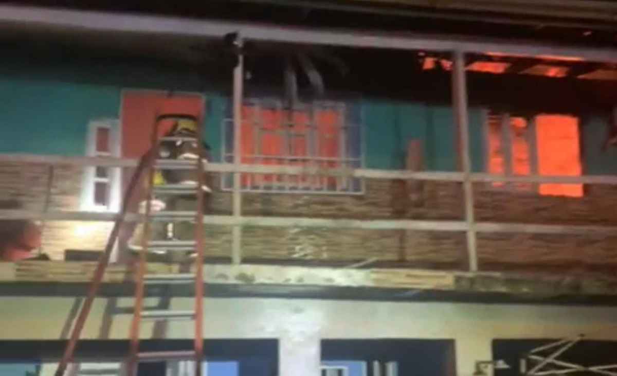 Residência é incendiada e corpo é encontrado em Tramandaí