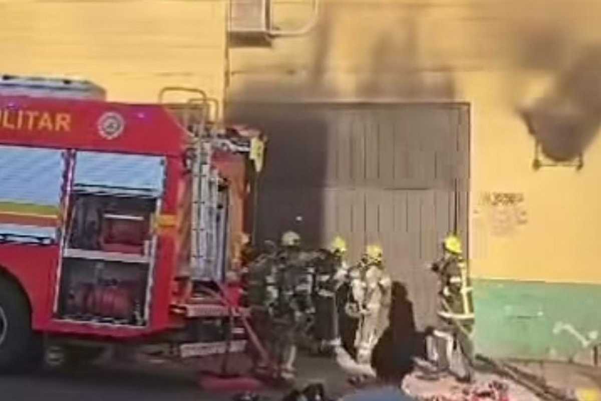 Bombeiros ficam feridos