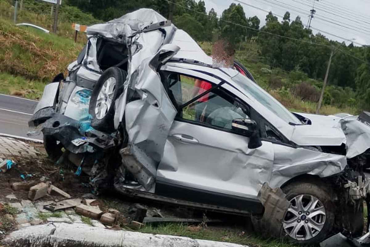 Colisão na Rota do Sol deixa cinco feridos