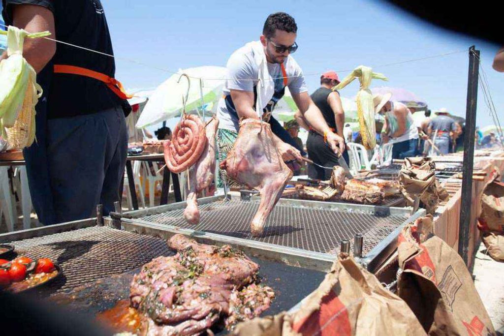 Maior churrasco de praia do mundo