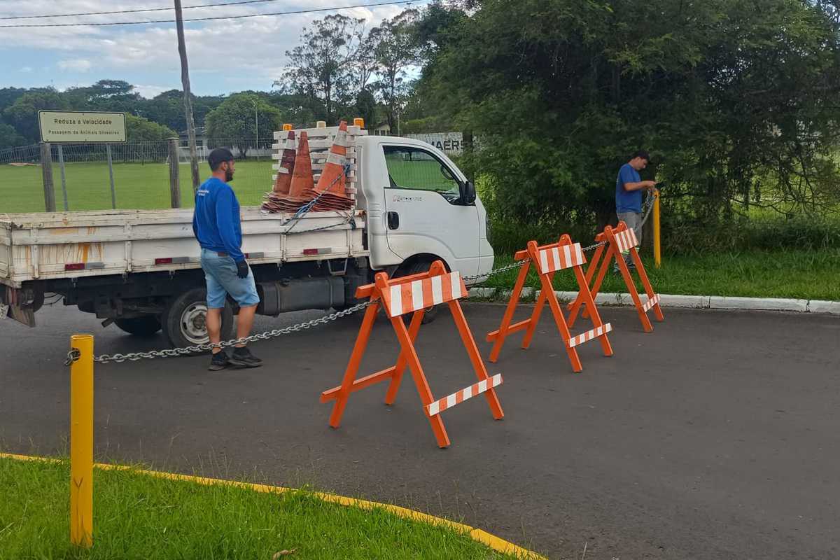 Rua é bloqueada em Osório