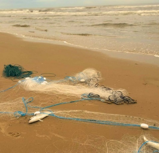 Pesca irregular em Imbé mobiliza BM e resulta em apreensão na orla 10