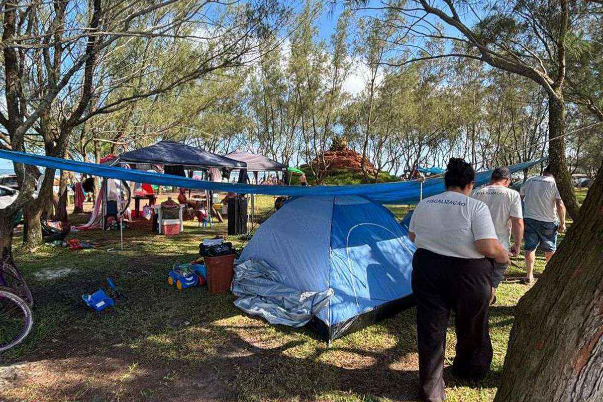 Fiscalização em Torres reforça proibição de barracas e churrasqueiras 20
