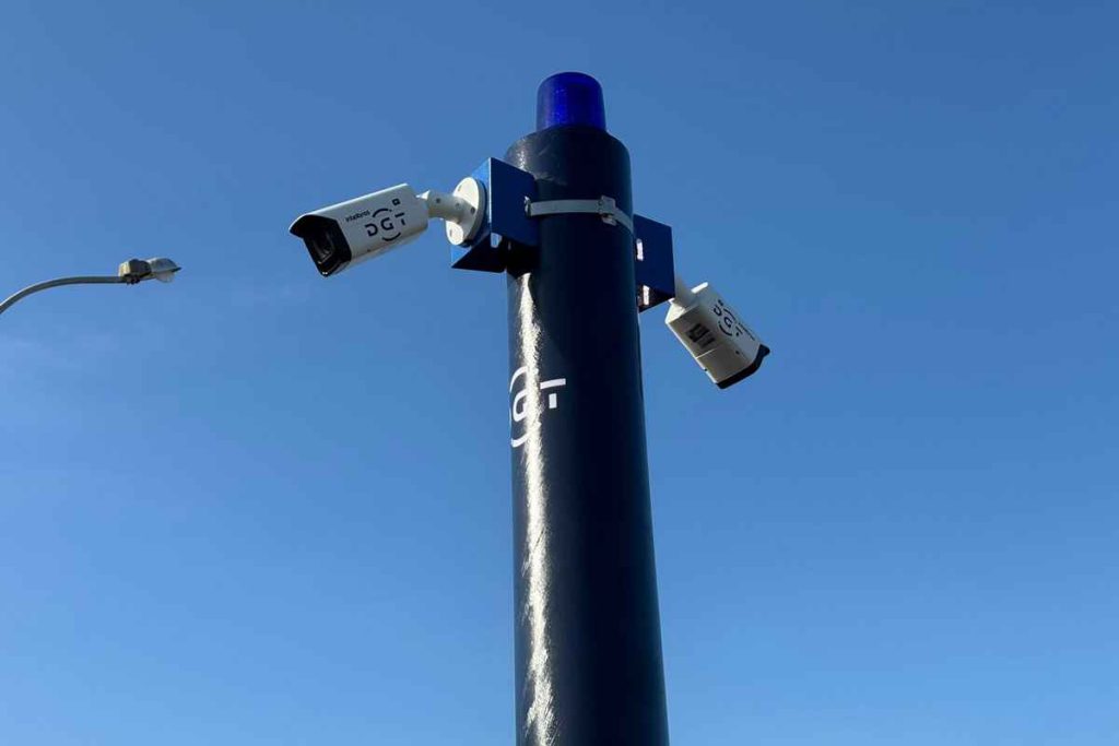 Cidade do Litoral inicia cercamento eletrônico e câmeras em escolas, postos de saúde