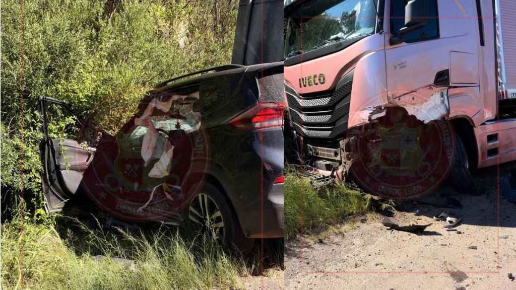Acidente na Rota do Sol envolve carreta e carro