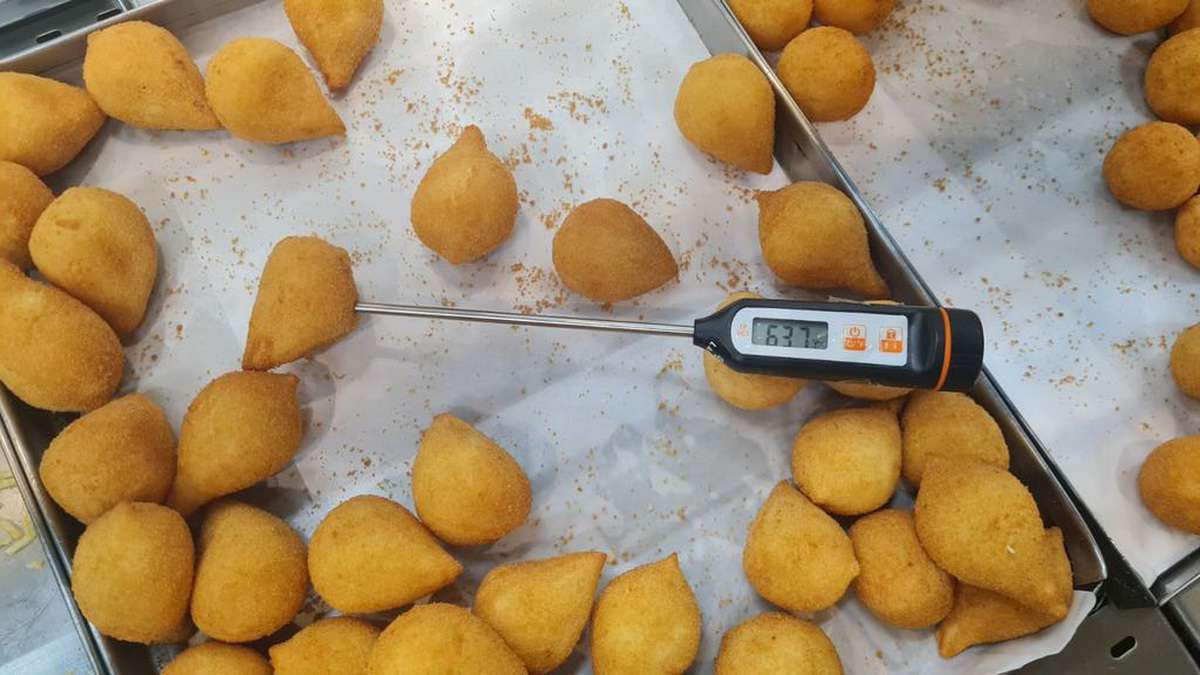 Operação apreende 350 kg de alimentos impróprios em Torres