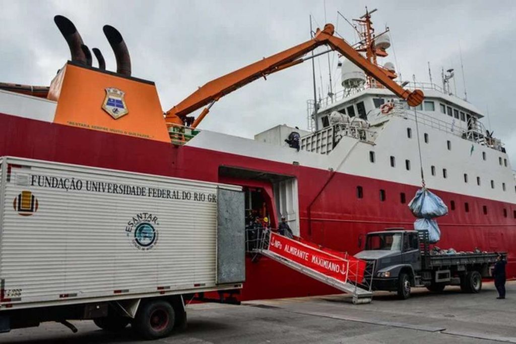 Base antártica deixa o Litoral do RS após mais de 40 anos