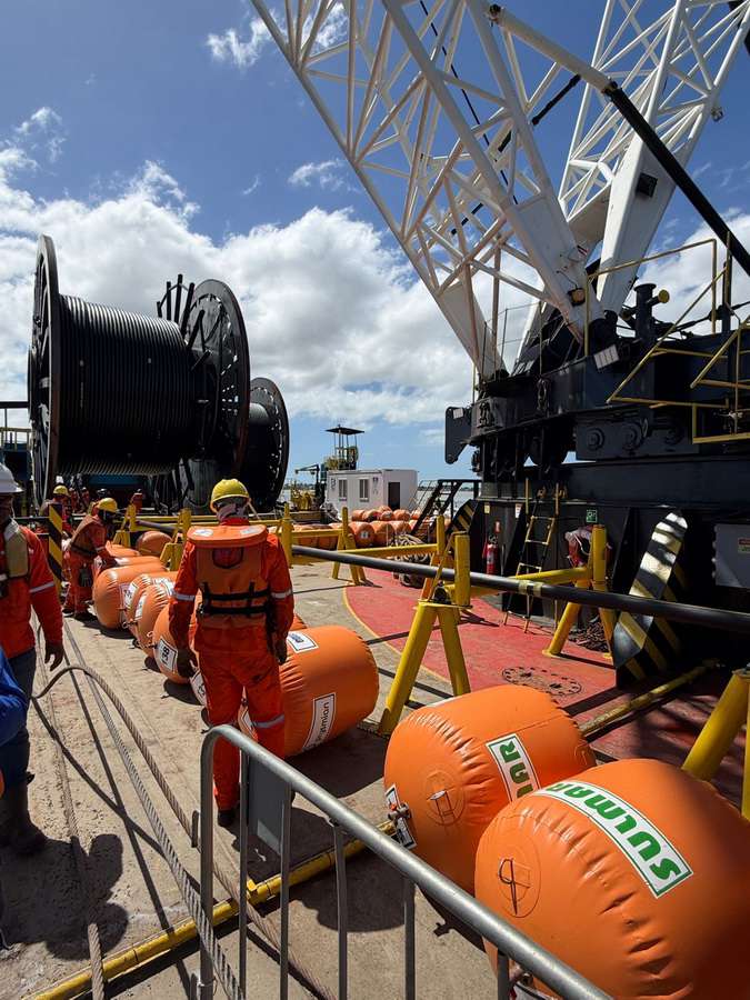 Cabos subaquáticos no Litoral Sul devem operar até maio 10