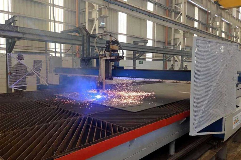 Estaleiro Rio Grande inicia construção de navios e abre vagas de emprego no Litoral