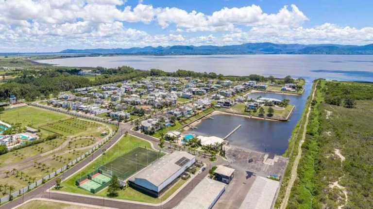 Reviravolta no Litoral: decisão destrava projeto com prédios e praia artificial